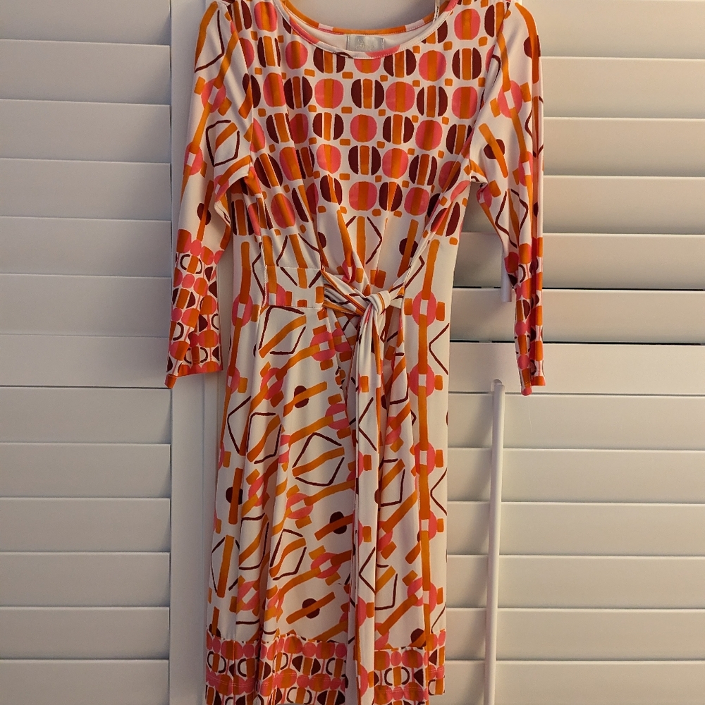 NWOT, Donna Morgan Midi Dress, Size 8, great fall & spring dress
